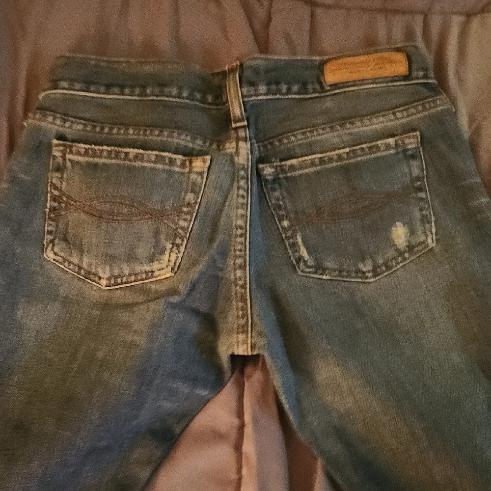 Abercrombie And Fitch Women's Blue Jeans 2R - Picture 6 of 6